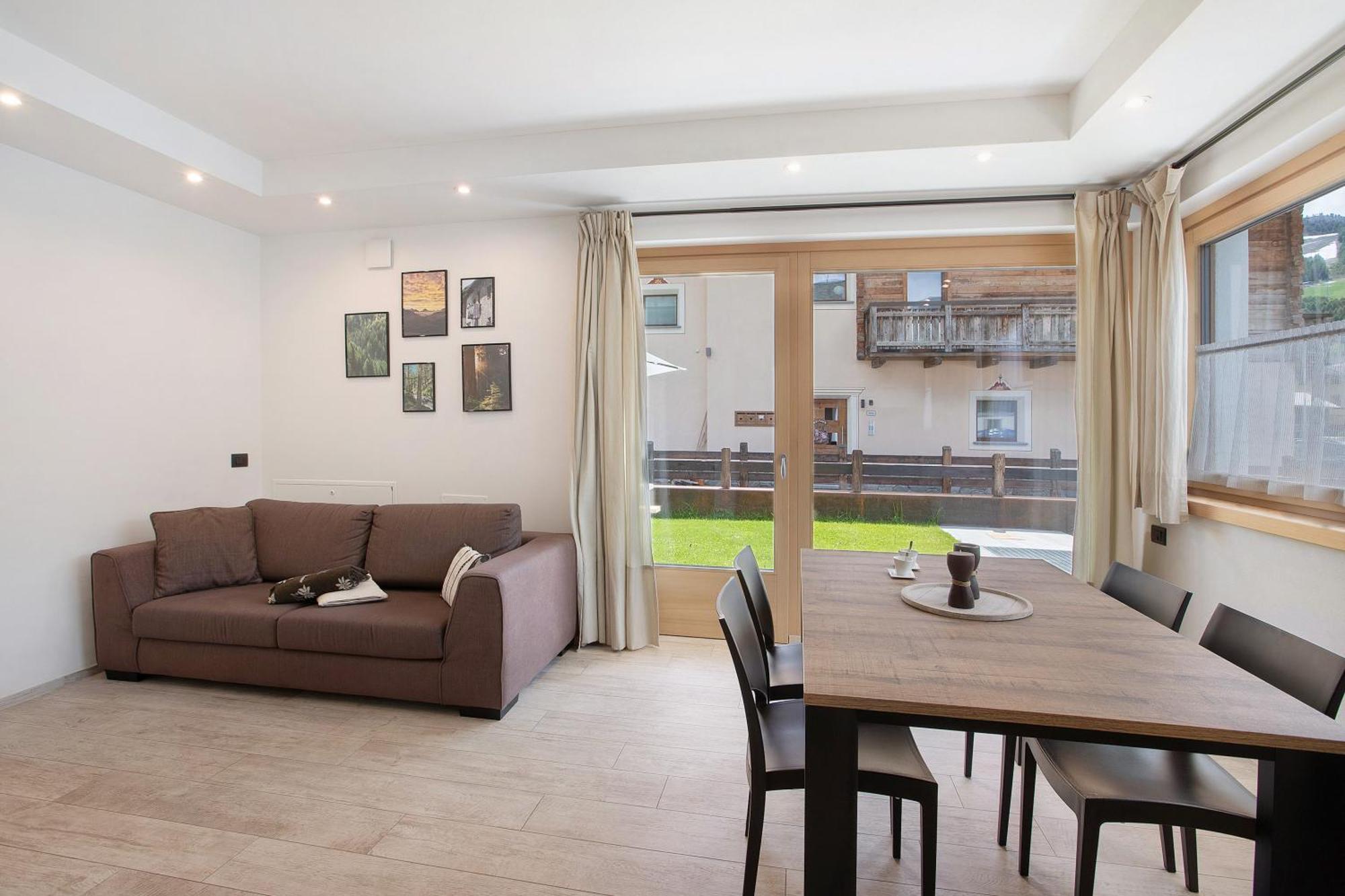 Snowlake Neve Apartment *
